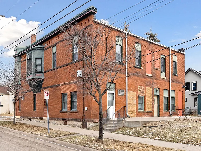 938 - 940 East 3rd Street — Photo 20