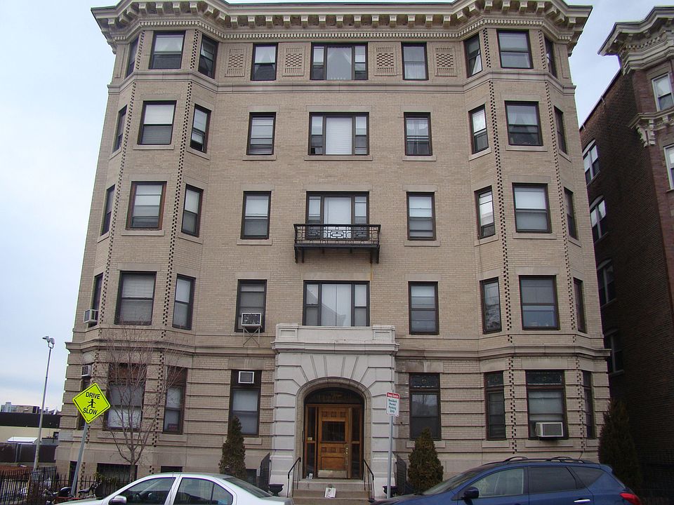 137 Peterborough Street