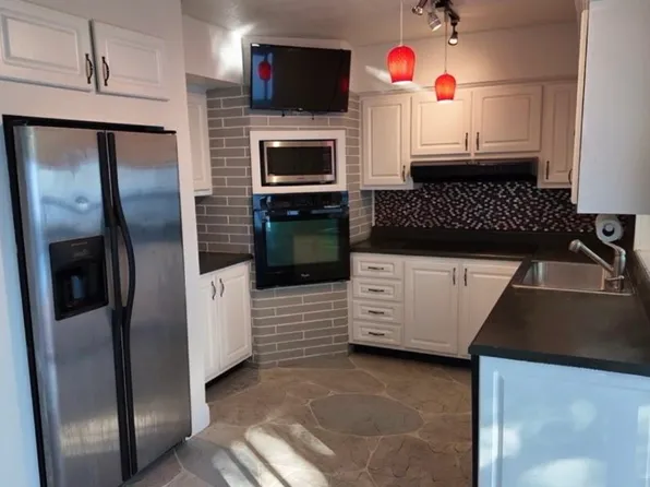 600 NW 38th Ct, Pompano Beach, FL 33064