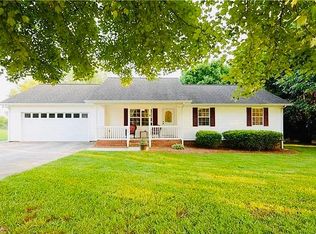 130 Westscott Dr, Statesville, NC 28625