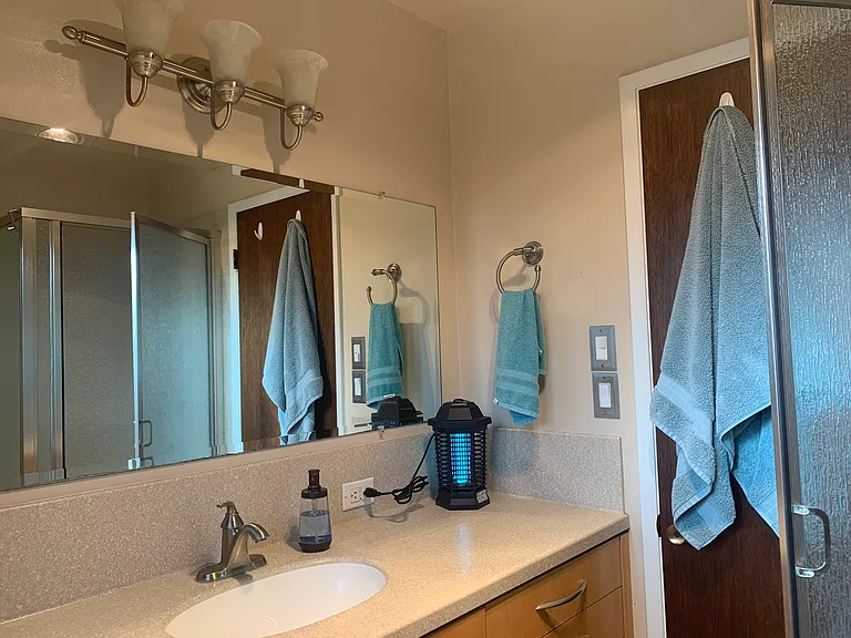 641 E Magill Ave — Photo 5