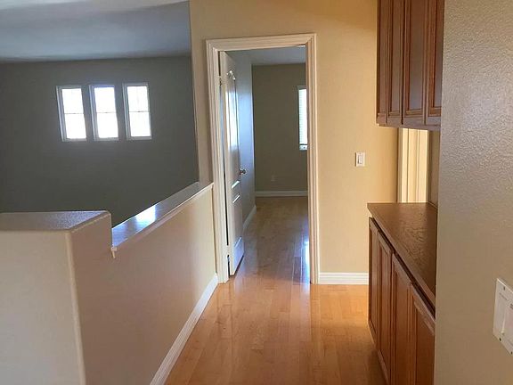 5th image of 11350 Trillium Way