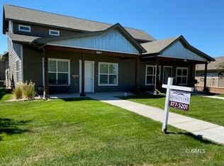 2027 Washington Dr #8, Glendive, MT 59330