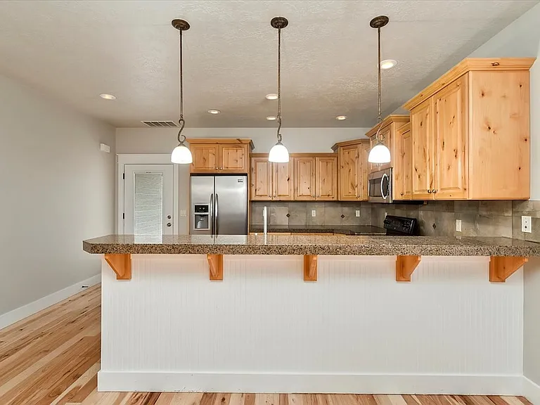 12722 N 9th Ave — Photo 14