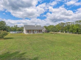 1983 SW State Route 2, Garden City, MO 64747