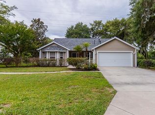 126 Spring Arbor Ln, Lady Lake, FL 32159