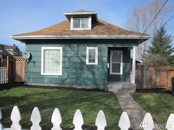1st image of 1011 S 41st St