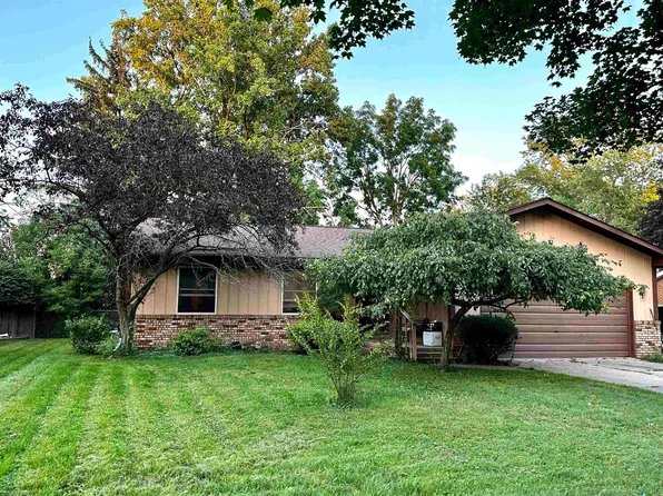 69060 Stone St, Richmond, MI 48062