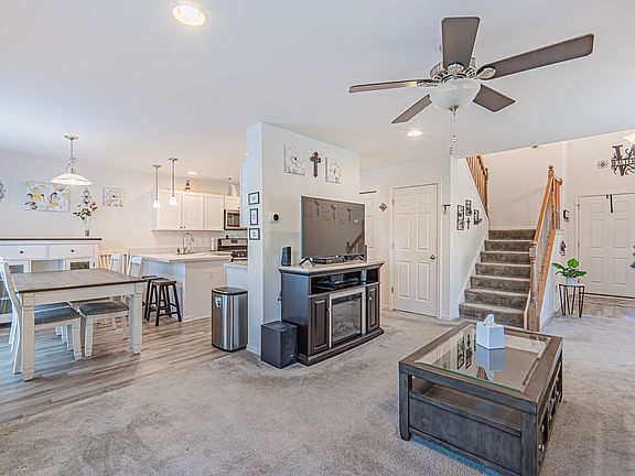 4th image of 7101 Hidden Green Cir #3201