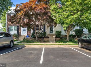 7333 Crestleigh Cir, Alexandria, VA 22315
