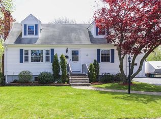 54 Scott Cir, Dedham, MA 02026