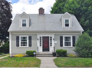 33 Elmcroft Ave, Providence, RI 02909