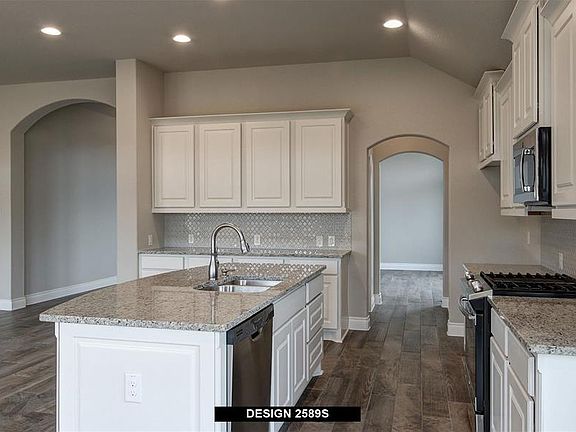 4th image of 2429 Burberry Ln
