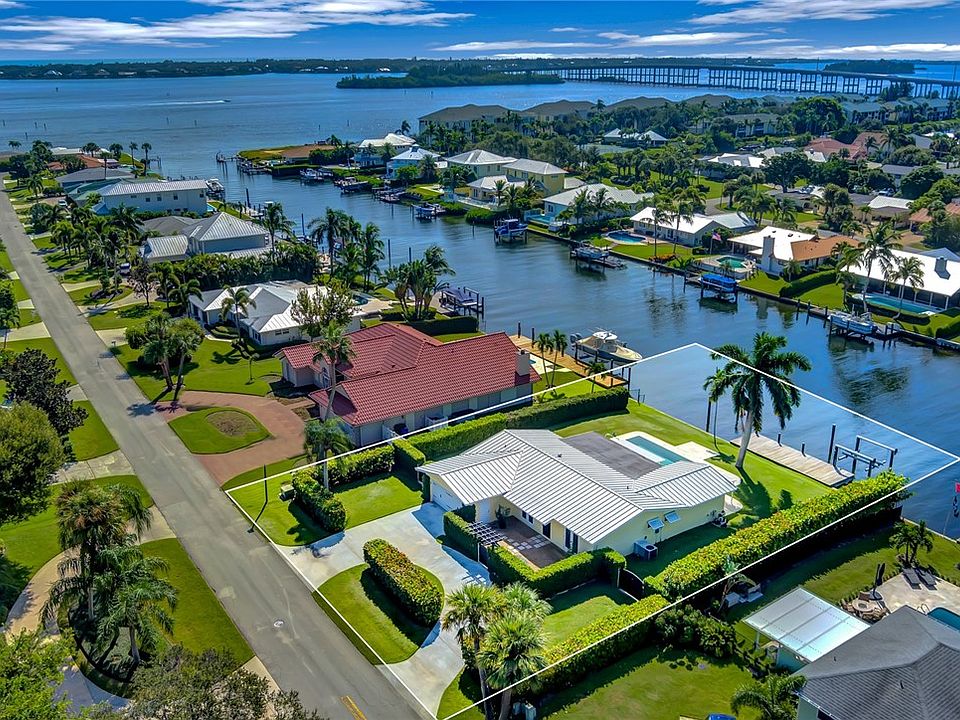 1st image of 21 Dolphin Dr