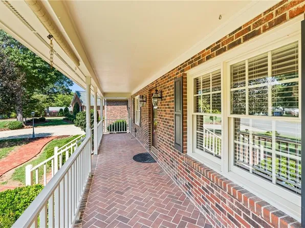 2612 Sumac Ln, Burlington, NC 27215