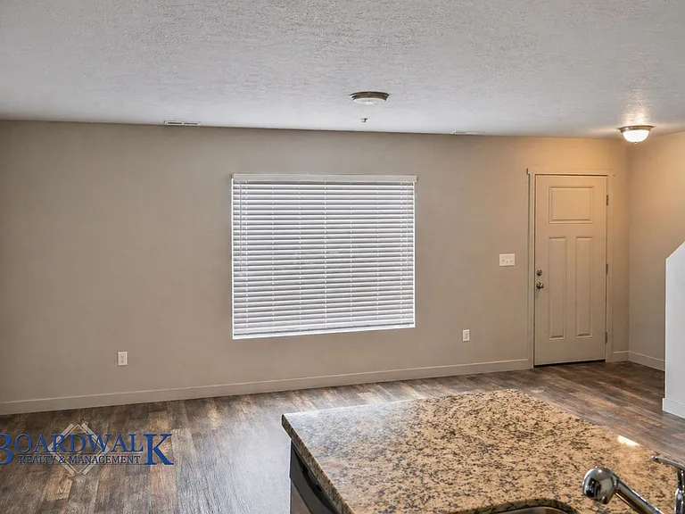 14388 S Ferndale Way — Photo 6