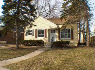 1647 Banbury Rd, Birmingham, MI 48009