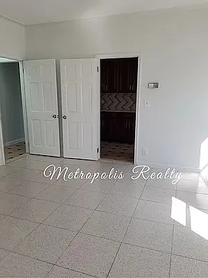 Rented by Metropolis International Realty Inc. | media 18