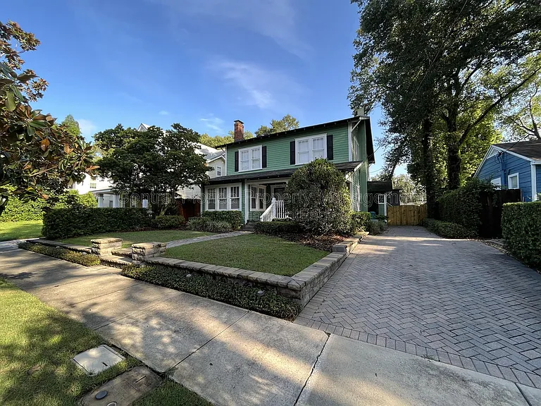 1509 E Jefferson St #X — Photo 2