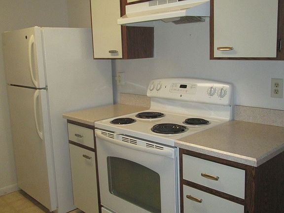 2nd image of 3960 Oak Trail Run APT 2704