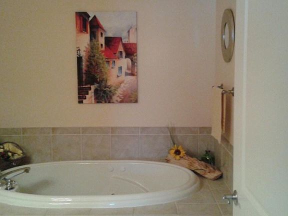 5th image of 8 Crowninshield St Unit 211