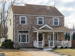 327 S Norwinden Dr, Springfield, PA 19064