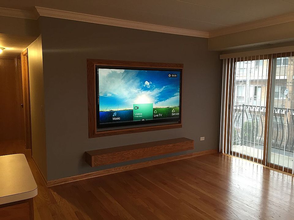 2nd image of 4012 W 105th St
