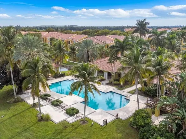 2201 W Preserve Way APT 104, Hollywood, FL 33025