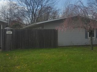 1407 S Mattis Ave, Champaign, IL 61821