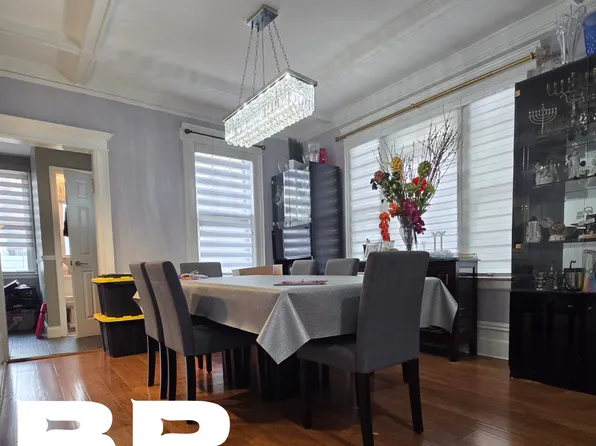 1967 East 18th Street image 3 of 16