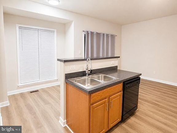 4th image of 15364 Bronco Way