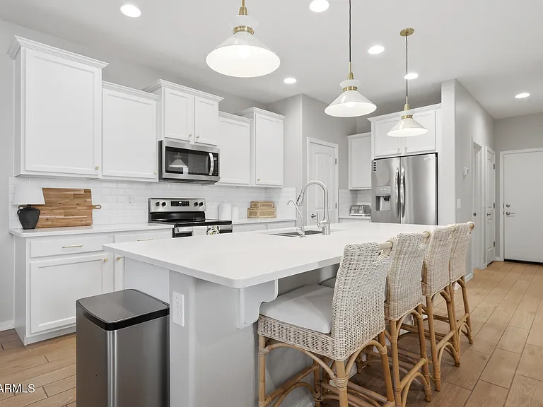 905 S Canal Dr #13 — Photo 10