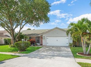 8366 Blue Cypress Dr, Lake Worth, FL 33467