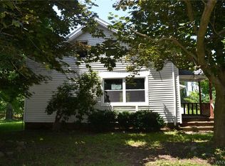 2048 Eden Evans Center Rd, Eden, NY 14057