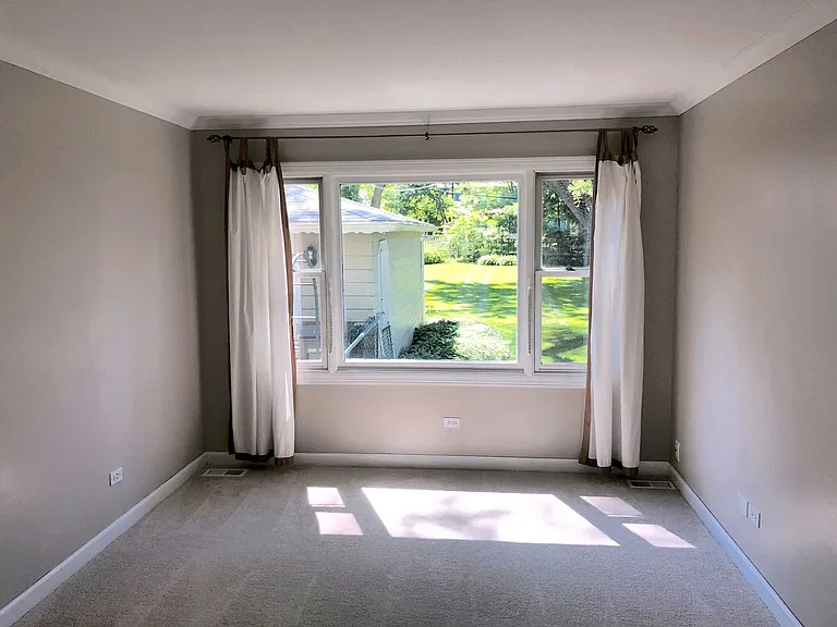 148 S Cedar St — Photo 4