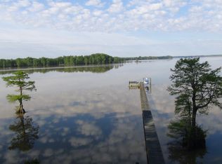 12823 Sturgeon Point Rd, Charles City, VA 23030