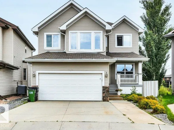 717 Wildwood Point E, Edmonton, AB T6T 0B2