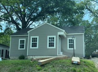 504 Church St, Winona, MS 38967