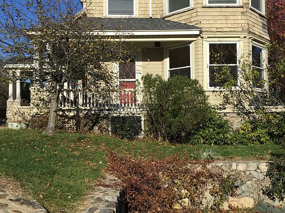 2nd image of 6 Washington St