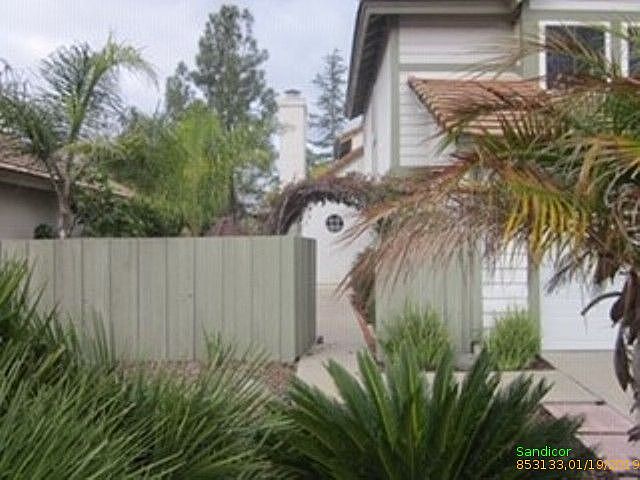1st image of 1050 Lochwood Pl