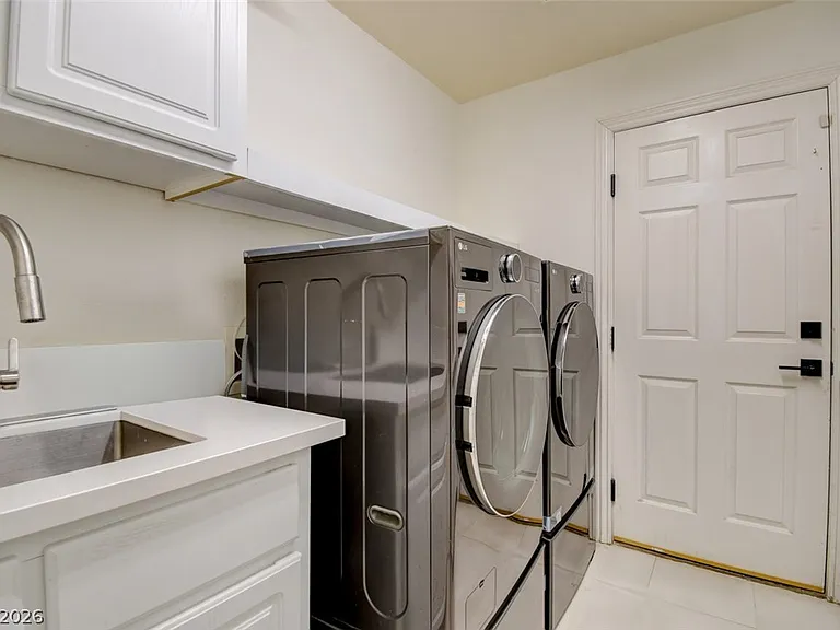 7686 Gossamer Wind St — Photo 21