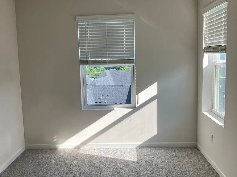 5342 Bellflower Hls — Photo 16