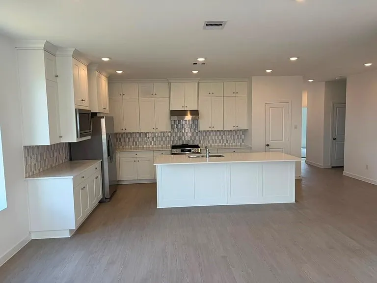 2847 Garden Mdw — Photo 10
