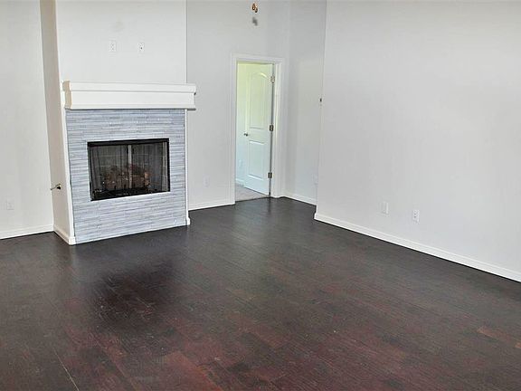 4th image of 3116 NW 184th St