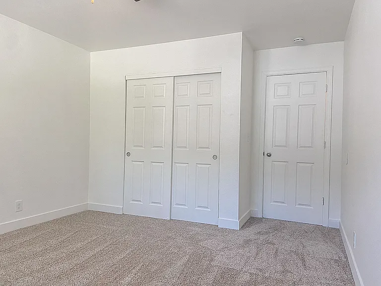490 Posada Way — Photo 9