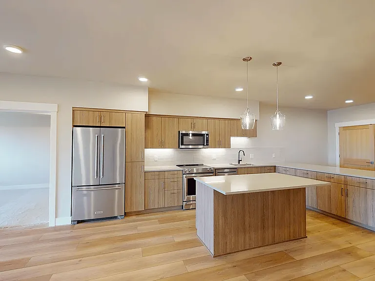 3750 SW Badger Ave #204 — Photo 4