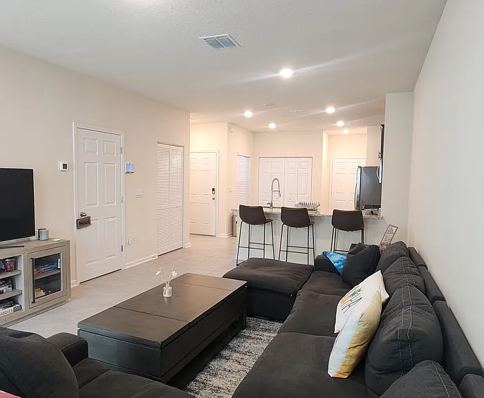 37 Temple Dr — Photo 11