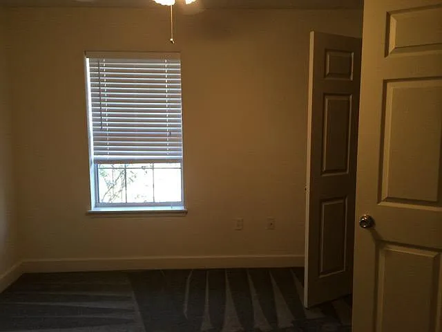 2951 SW 35th Pl — Photo 9