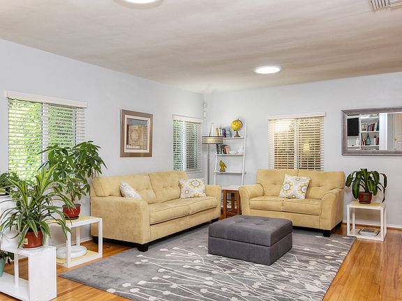 3rd image of 5412 Veloz Ave
