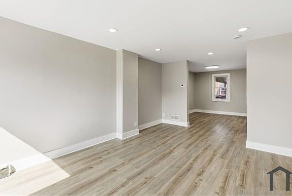 3rd image of 7833 Saint Fabian Ln